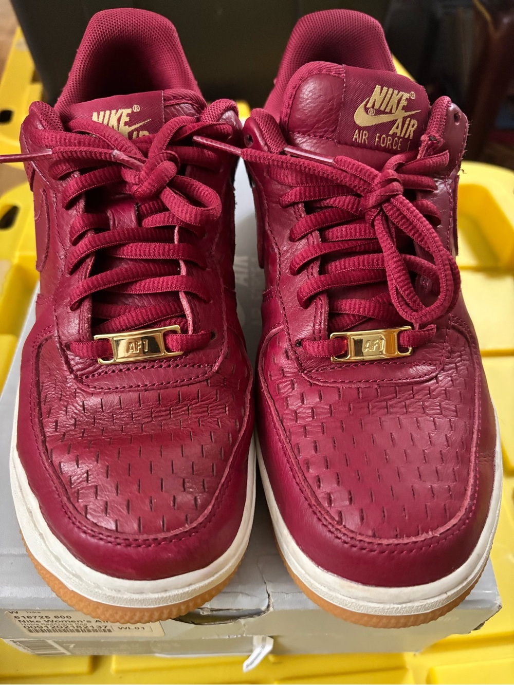 Nike Women’s Air Force 1 Red Size US 7
